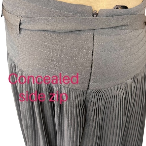 Leifsdottier (Anthropologie) Grey Plisse Skirt with Yoke Drop Waist and Sash - Picture 8 of 14